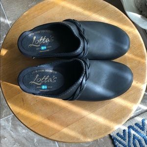 Black Leather “Lotta from Stockholm” women’s clogs